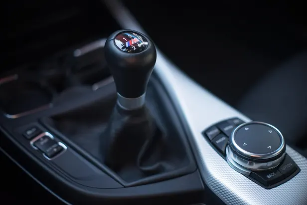 سبينسامبا كازينو تطبيق أندرويد/آي أو إس